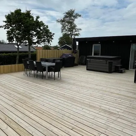 Coasthouse Ved Havet Holiday home *